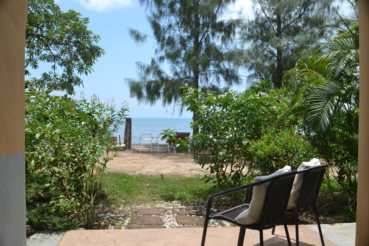 Baan Chid Talay Hotel Koh Chang Exterior photo