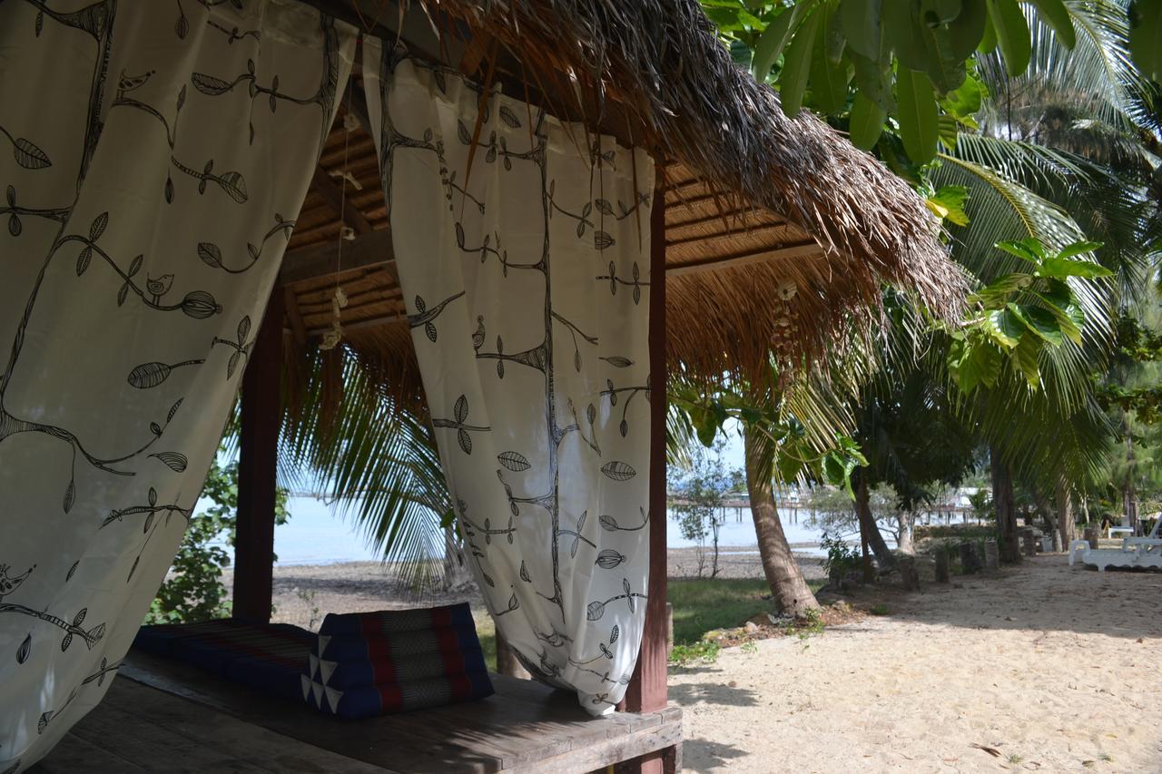 Baan Chid Talay Hotel Koh Chang Exterior photo