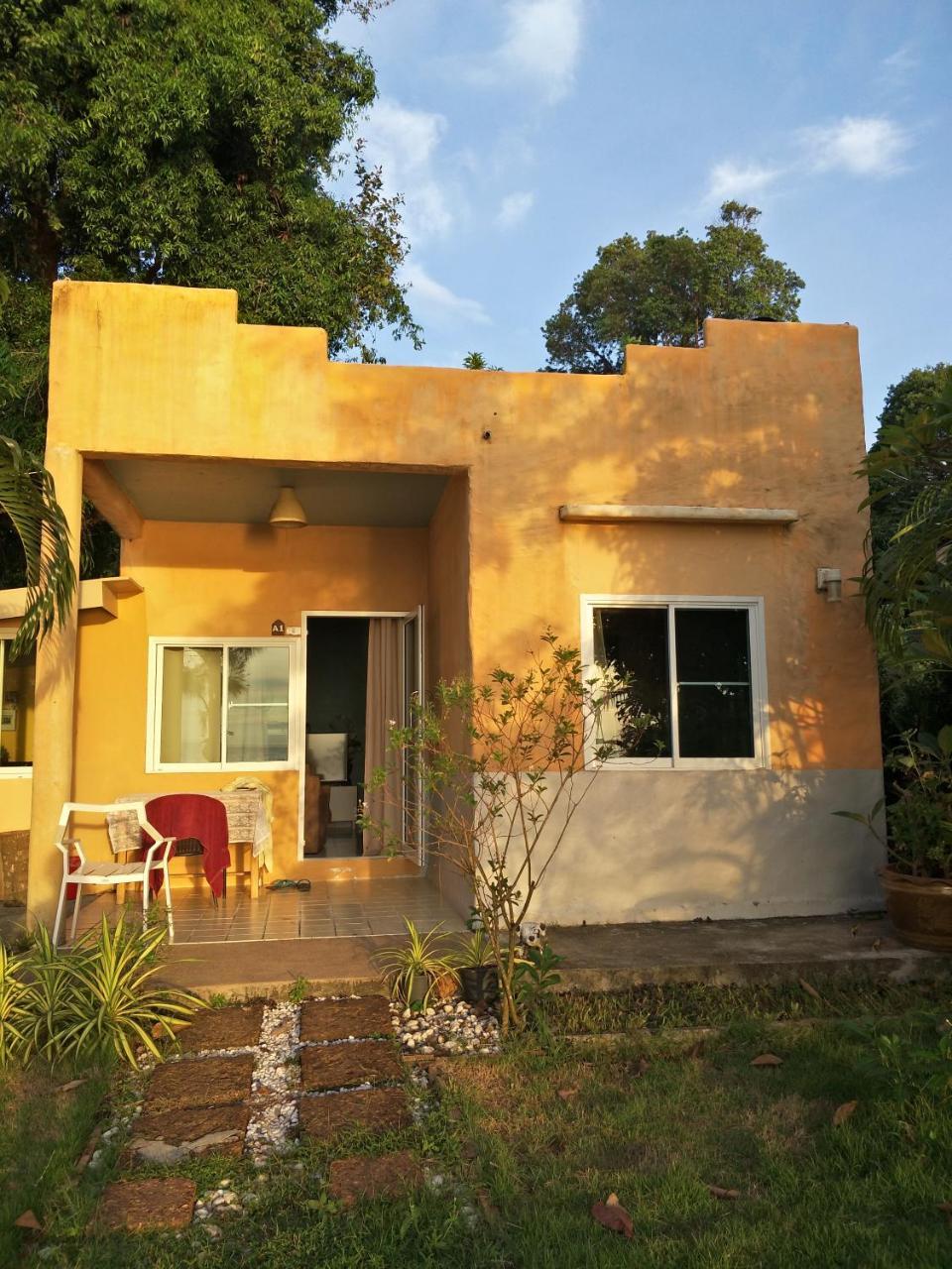 Baan Chid Talay Hotel Koh Chang Exterior photo