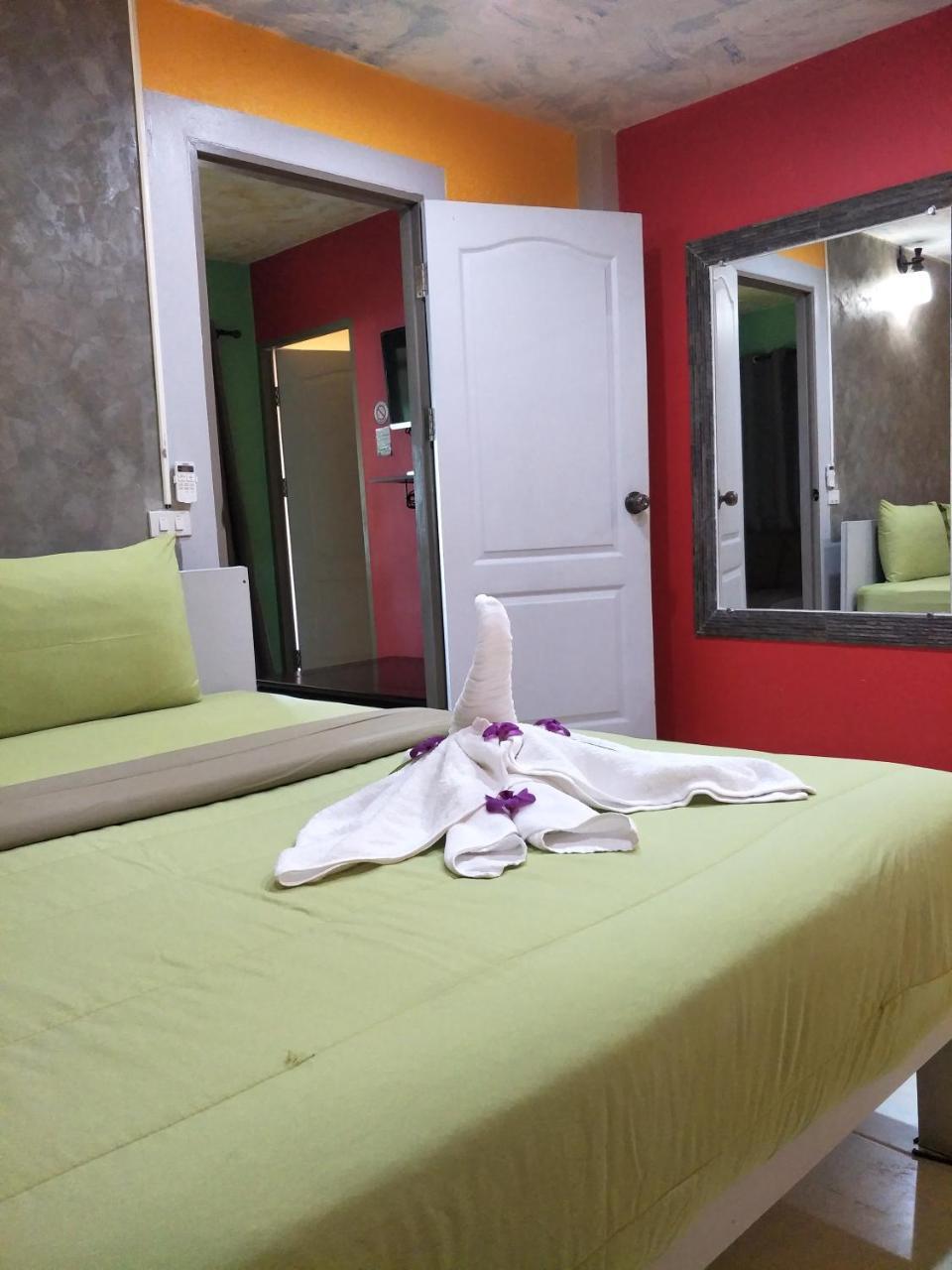 Baan Chid Talay Hotel Koh Chang Exterior photo
